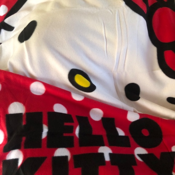 Sale 2pc Set New with tags 14 in Red Hello Kitty Squishmallow and throw - Picture 3 of 5